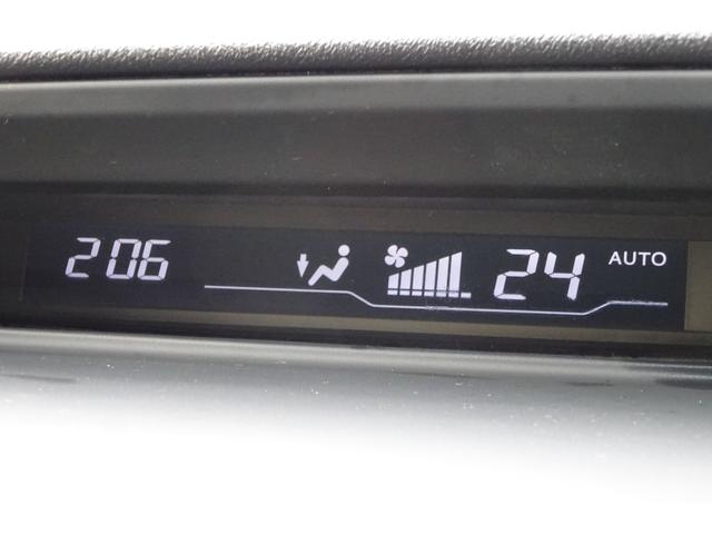 ステップワゴンスパーダ Ｚ　インターナビセレクション　ＨＤＤインターナビ　地デジ　Ｂカメラ　後席モニター　ＵＳＢポート　７人乗りウォークスルー　スマートキー　ＨＩＤライト　１６アルミ　両側自動ドア　全国対応２年保証（21枚目）