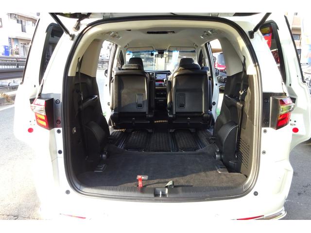 オデッセイ アブソルート・ＥＸホンダセンシング　後期型　９型ＳＤナビ　地デジ　全周囲モニター　衝突被害軽減　車線逸脱防止　パーキングアシスト　アダプティブクルコン　両席Ｐシート　シートＨ　ＢＳＭ　ＨＤＭＩ　ＵＳＢ　両側自動ドア　全国対応２年保証（12枚目）