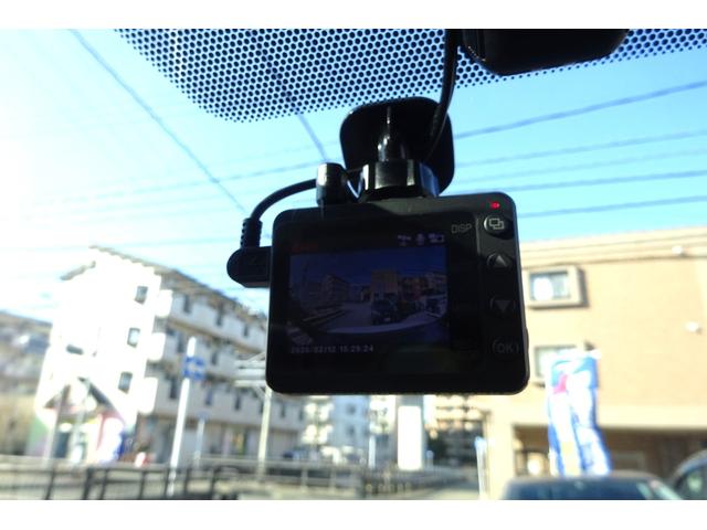 ���ł͕K���i�̑O��h���C�u���R�[�_�[�t���ł��I