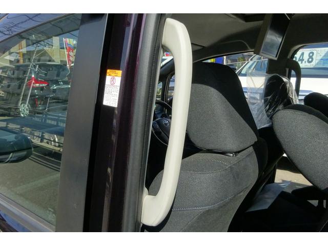 ノア ハイブリッドＧ　９型ＳＤナビ　地デジ　Ｂカメラ　１１型後席モニター　ＢＴ　衝突被害軽減　車線逸脱防止　クルーズコントロール　シートヒーター　７人乗りウォークスルー　前後ドラレコ　ＡＷ　両側自動ドア　全国対応２年保証（30枚目）