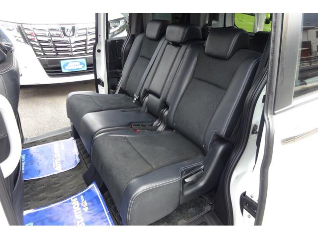 ステップワゴンスパーダ Z クールスピリット 9型SDナビ 地デジ Bカメラ 後席モニター アイドリングストップ クルーズコントロール ハーフレザーシート 8人乗り メッキフォグカバー!スマートキー 17アルミ 両側自動ドア 全国対応2年保証(8枚目)