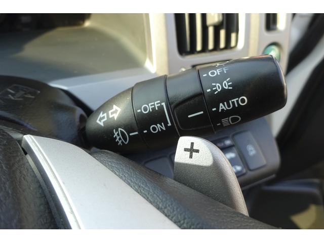 ステップワゴンスパーダ パワーエディション　ＳＤナビ　地デジ　Ｂカメラ　後席モニター　Ｂｌｕｅｔｏｏｔｈ　アイドリングストップ　７人乗りウォークスルー　ＨＩＤライト　１６アルミ　両側自動ドア　全国対応２年保証（22枚目）