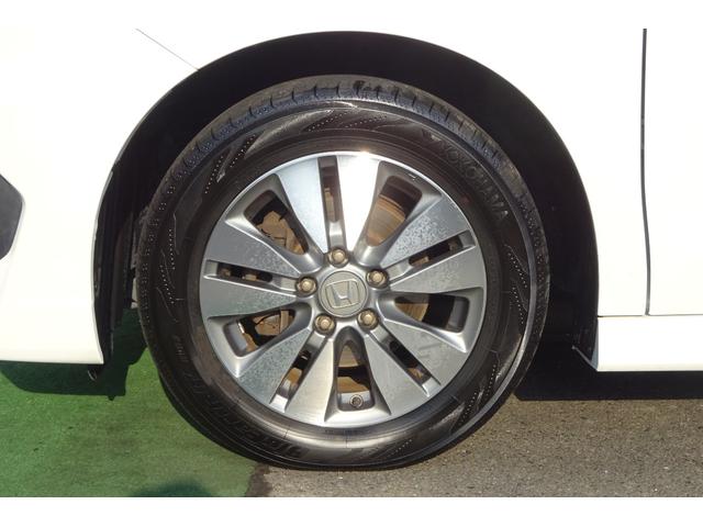 ステップワゴンスパーダ パワーエディション　ＳＤナビ　地デジ　Ｂカメラ　後席モニター　Ｂｌｕｅｔｏｏｔｈ　アイドリングストップ　７人乗りウォークスルー　ＨＩＤライト　１６アルミ　両側自動ドア　全国対応２年保証（30枚目）