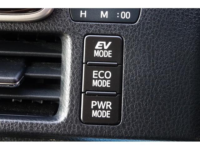 ヴォクシー ハイブリッドＶ　９型ＳＤナビ　地デジ　Ｂカメラ　１１型後席モニター　Ｂｌｕｅｔｏｏｔｈ　クルーズコントロール　シートヒーター　７人乗りウォークスルー　ＬＥＤライト　置くだけ充電　ＡＷ　両側自動ドア　全国対応２年保証（22枚目）