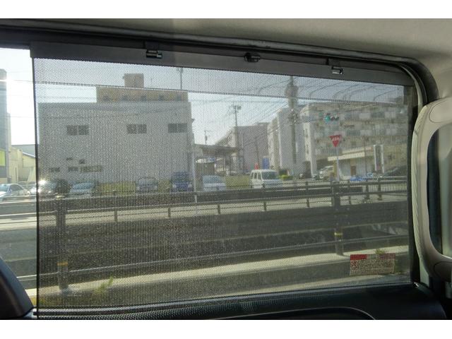 ヴォクシー ハイブリッドＶ　９型ＳＤナビ　地デジ　Ｂカメラ　１１型後席モニター　Ｂｌｕｅｔｏｏｔｈ　クルーズコントロール　シートヒーター　７人乗りウォークスルー　ＬＥＤライト　置くだけ充電　ＡＷ　両側自動ドア　全国対応２年保証（28枚目）