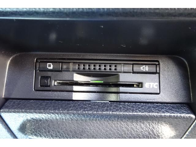 ヴォクシー ハイブリッドＶ　９型ＳＤナビ　地デジ　Ｂカメラ　１１型後席モニター　Ｂｌｕｅｔｏｏｔｈ　クルーズコントロール　シートヒーター　７人乗りウォークスルー　ＬＥＤライト　置くだけ充電　ＡＷ　両側自動ドア　全国対応２年保証（31枚目）