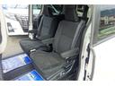 ノア ハイブリッドＧ　９型ＳＤナビ　地デジ　Ｂカメラ　１２．１型後席モニター　Ｂｌｕｅｔｏｏｔｈ　衝突被害軽減　車線逸脱防止　クルコン　シートヒーター　ＵＳＢポート　７人乗りウォークスルー　両側自動ドア　全国対応２年保証（8枚目）