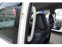 ハイブリッドＧｉ　純正フルエアロ　ＳＤナビ　地デジ　Ｂカメラ　Ｂｌｕｅｔｏｏｔｈ　クルーズコントロール　革シートヒーター　置くだけ充電　ドラレコ　７人乗　ＬＥＤライト　スマートキー　ＡＷ　両側自動ドア　全国対応２年保証（29枚目）