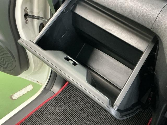 Ｎ－ＢＯＸ ＧターボＳＳパッケージ　ナビ　Ｒカメラ　ブルートゥース　フルセグ　Ａストップ　フルオートエアコン　両側自動ドア　メンテナンスノート　地デジＴＶ　前席シートヒーター　イモビライザー　キーフリーシステム　スマ－トキ－　Ｂカメ（64枚目）