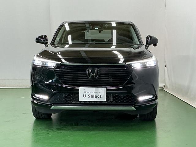 ヴェゼル ｅ：ＨＥＶＺ　ドラレコ　ナビ　Ｒカメラ　ブルートゥース　衝突回避支援ブレーキ機能　パノラミックビューモニター　スマキ　Ｐトランク　フルオートエアコン　Ｄレコ　エアバッグ　両席エアバック　記録簿付　パワーウィンドウ（6枚目）