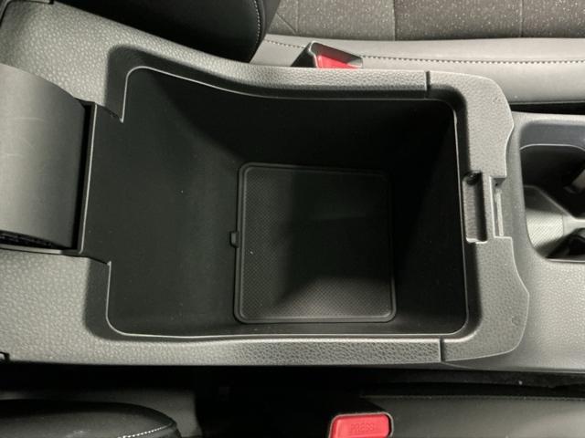 ヴェゼル ｅ：ＨＥＶＺ　ドラレコ　ナビ　Ｒカメラ　ブルートゥース　衝突回避支援ブレーキ機能　パノラミックビューモニター　スマキ　Ｐトランク　フルオートエアコン　Ｄレコ　エアバッグ　両席エアバック　記録簿付　パワーウィンドウ（64枚目）