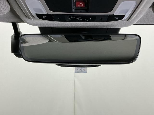 ヴェゼル ｅ：ＨＥＶＺ　ドラレコ　ナビ　Ｒカメラ　ブルートゥース　衝突回避支援ブレーキ機能　パノラミックビューモニター　スマキ　Ｐトランク　フルオートエアコン　Ｄレコ　エアバッグ　両席エアバック　記録簿付　パワーウィンドウ（66枚目）