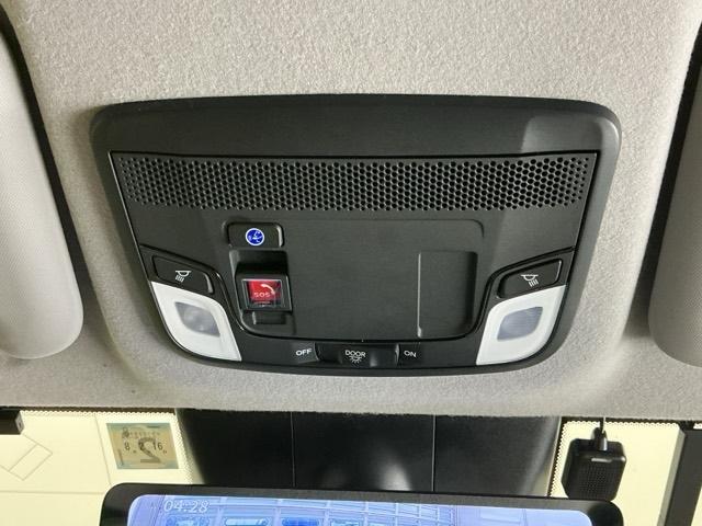 フィット ｅ：ＨＥＶリュクス　ナビ　Ｒカメラ　ブルートゥース　フルセグ　誤発進抑制機能　本革シート　リアカメラ　ＥＴＣ付　ＬＥＤ　シートヒーター　クルーズコントロール　セキュリティアラーム　ＤＶＤ　ＶＳＡ　サイドエアバッグ　ＡＢＳ（73枚目）