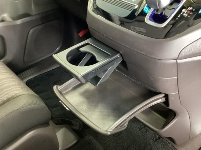 フリードハイブリッド ハイブリッド・Ｇホンダセンシング　ナビ　Ｒカメラ　ブルートゥース　フルセグ　キーフリーシステム　記録簿　ＥＣＯＮ　後カメラ　Ａクルーズ　ＬＥＤヘッドランプ　横滑防止　パワーウインドウ　ＥＴＣ付　両席エアバック　エアバッグ　パワステ（17枚目）