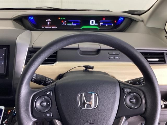 フリードハイブリッド ハイブリッド・Ｇホンダセンシング　ナビ　Ｒカメラ　ブルートゥース　フルセグ　キーフリーシステム　記録簿　ＥＣＯＮ　後カメラ　Ａクルーズ　ＬＥＤヘッドランプ　横滑防止　パワーウインドウ　ＥＴＣ付　両席エアバック　エアバッグ　パワステ（21枚目）