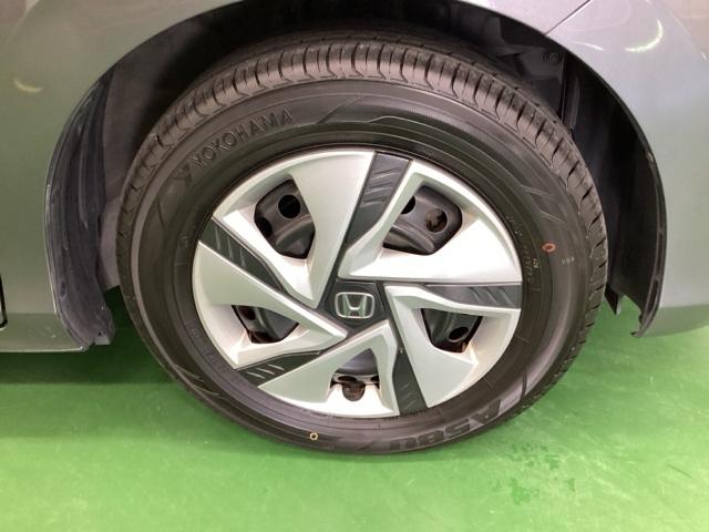 フリードハイブリッド ハイブリッド・Ｇホンダセンシング　ナビ　Ｒカメラ　ブルートゥース　フルセグ　キーフリーシステム　記録簿　ＥＣＯＮ　後カメラ　Ａクルーズ　ＬＥＤヘッドランプ　横滑防止　パワーウインドウ　ＥＴＣ付　両席エアバック　エアバッグ　パワステ（28枚目）