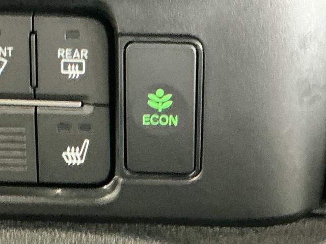 N-BOXカスタム ベースグレード ドラレコ ナビ Rカメラ ブルートゥース W電動ドア USB接続 CMBS Dレコ ベンチシート オートエアコン スマートキ LED 盗難防止装置 クルコン ETC バックカメラ フルセグTV ESC(30枚目)