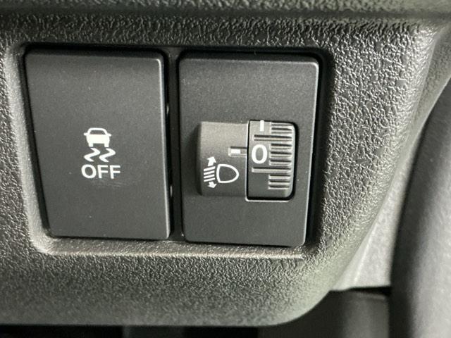 N-BOXカスタム ベースグレード ドラレコ ナビ Rカメラ ブルートゥース W電動ドア USB接続 CMBS Dレコ ベンチシート オートエアコン スマートキ LED 盗難防止装置 クルコン ETC バックカメラ フルセグTV ESC(64枚目)