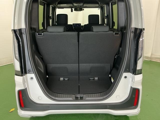 Ｎ－ＢＯＸカスタム ベースグレード　ドラレコ　ナビ　Ｒカメラ　ブルートゥース　ＵＳＢ接続　ＣＭＢＳ　Ｄレコ　ベンチシート　オートエアコン　スマートキ　ＬＥＤ　盗難防止装置　クルコン　ＥＴＣ　バックカメラ　フルセグＴＶ　パワーステアリング（31枚目）