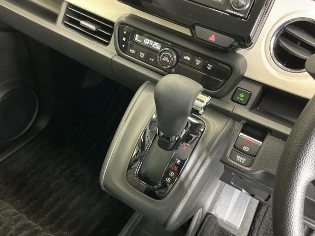 Ｎ－ＯＮＥ オリジナル　ディスプレイオーディオ　Ｒカメラ　ＴＶ　追突被害軽減ブレーキ　記録簿　オートクルーズコントロール　サイドエアバック　クリアランスソナー　ＬＥＤライト　ＵＳＢ　ＷＡＢ　Ｂカメラ　セキュリティ　エアバッグ（17枚目）