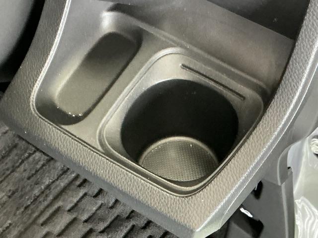 Ｎ－ＯＮＥ オリジナル　ディスプレイオーディオ　Ｒカメラ　ＴＶ　追突被害軽減ブレーキ　記録簿　オートクルーズコントロール　サイドエアバック　クリアランスソナー　ＬＥＤライト　ＵＳＢ　ＷＡＢ　Ｂカメラ　セキュリティ　エアバッグ（18枚目）