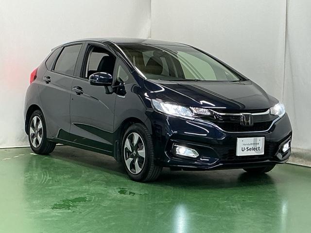 フィットハイブリッド Ｌホンダセンシング　ドラレコ　ナビ　Ｒカメラ　ブルートゥース　軽減ブレーキ　ＬＥＤ　サイドＳＲＳ　横滑り防止　ドライブレコーダー　フルセグテレビ　記録簿　パワーステアリング　盗難防止装置　オートクルーズ　ＥＴＣ車載器（7枚目）