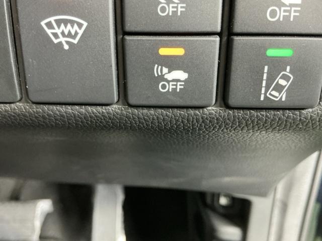 フィットハイブリッド Ｌホンダセンシング　ドラレコ　ナビ　Ｒカメラ　ブルートゥース　軽減ブレーキ　ＬＥＤ　サイドＳＲＳ　横滑り防止　ドライブレコーダー　フルセグテレビ　記録簿　パワーステアリング　盗難防止装置　オートクルーズ　ＥＴＣ車載器（51枚目）