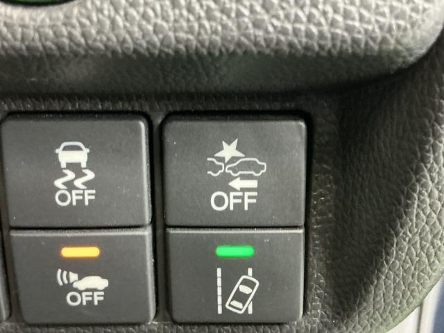 フィットハイブリッド Ｌホンダセンシング　ドラレコ　ナビ　Ｒカメラ　ブルートゥース　軽減ブレーキ　ＬＥＤ　サイドＳＲＳ　横滑り防止　ドライブレコーダー　フルセグテレビ　記録簿　パワーステアリング　盗難防止装置　オートクルーズ　ＥＴＣ車載器（59枚目）