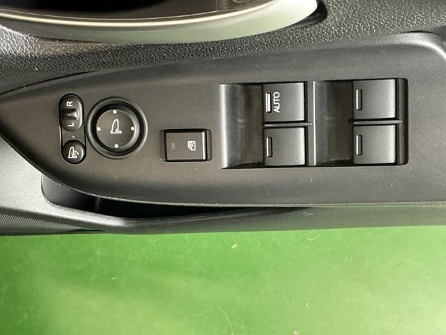 フィットハイブリッド Ｌホンダセンシング　ドラレコ　ナビ　Ｒカメラ　ブルートゥース　軽減ブレーキ　ＬＥＤ　サイドＳＲＳ　横滑り防止　ドライブレコーダー　フルセグテレビ　記録簿　パワーステアリング　盗難防止装置　オートクルーズ　ＥＴＣ車載器（60枚目）