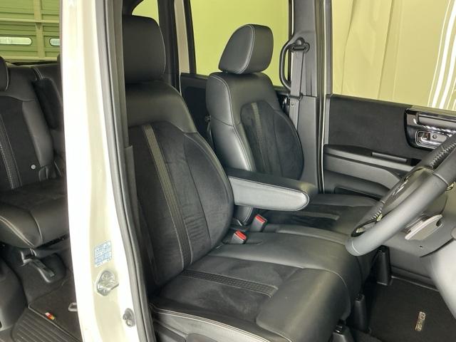 N-BOXカスタム Lターボ ナビ Rカメラ ブルートゥース フルセグ Wパワスラ スマキ プリクラッシュセーフティー 地デジ対応 後カメラ シートH ESC サイドエアバック ECON USBポート DVD再生可 Aクルーズ(22枚目)