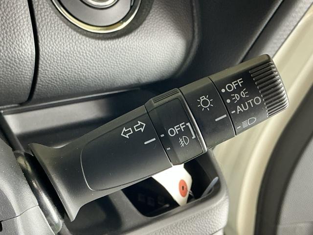 N-BOXカスタム Lターボ ナビ Rカメラ ブルートゥース フルセグ Wパワスラ スマキ プリクラッシュセーフティー 地デジ対応 後カメラ シートH ESC サイドエアバック ECON USBポート DVD再生可 Aクルーズ(25枚目)