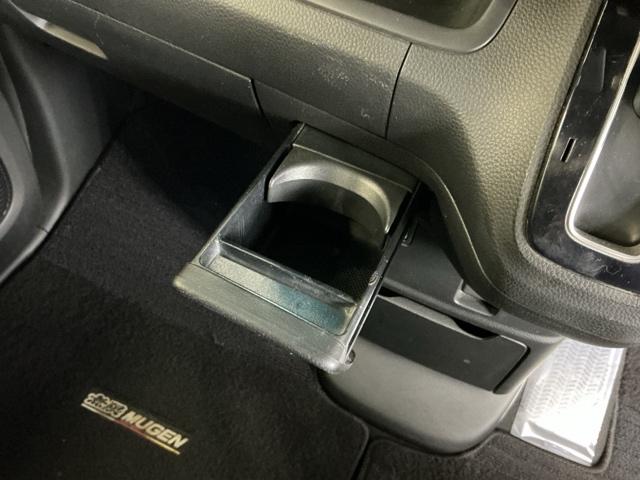 N-BOXカスタム Lターボ ナビ Rカメラ ブルートゥース フルセグ Wパワスラ スマキ プリクラッシュセーフティー 地デジ対応 後カメラ シートH ESC サイドエアバック ECON USBポート DVD再生可 Aクルーズ(57枚目)