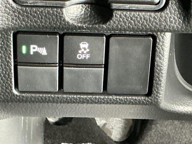 N-BOXカスタム L ナビ Rカメラ ブルートゥース フルセグ シートヒーター付き 助手席エアバック Bカメ メンテナンスノート LED エアバッグ パワーウインドウ Aライト クルコン エアコン スマートキーPスタート(28枚目)