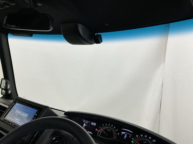 N-BOXカスタム L ナビ Rカメラ ブルートゥース フルセグ シートヒーター付き 助手席エアバック Bカメ メンテナンスノート LED エアバッグ パワーウインドウ Aライト クルコン エアコン スマートキーPスタート(30枚目)