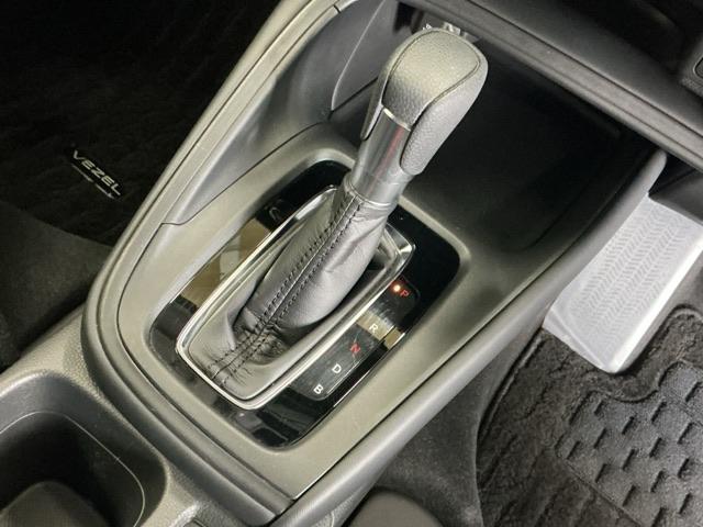 ヴェゼル e:HEVX ナビ Rカメラ ブルートゥース フルセグ フルオートエアコン ソナー イモビ エアバッグ Bカメ 記録簿 キーレスエントリー カーテンエアバック パワーウインドウ アイドリング LEDヘッドライト(16枚目)