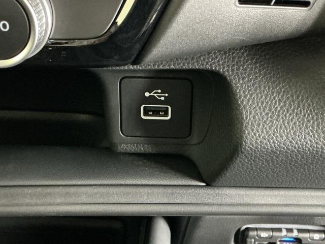 ヴェゼル e:HEVX ナビ Rカメラ ブルートゥース フルセグ フルオートエアコン ソナー イモビ エアバッグ Bカメ 記録簿 キーレスエントリー カーテンエアバック パワーウインドウ アイドリング LEDヘッドライト(18枚目)