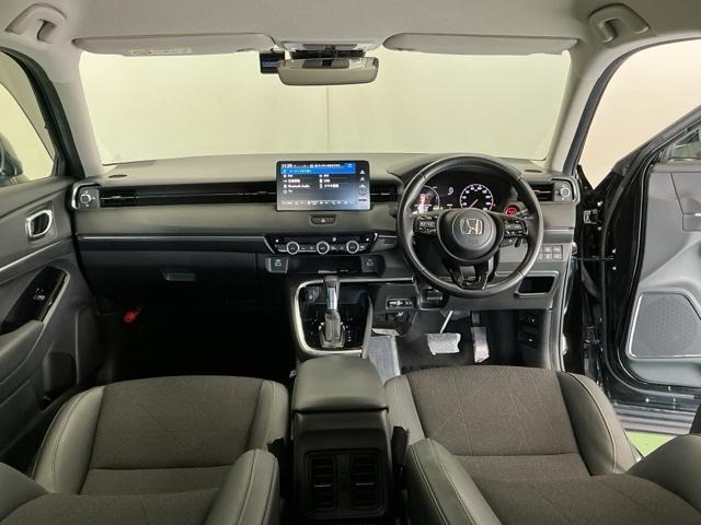 ヴェゼル ｅ：ＨＥＶＺ　ドラレコ　ナビ　Ｒカメラ　ブルートゥース　衝突回避支援ブレーキ機能　スマキ　Ｐトランク　フルオートエアコン　Ｄレコ　エアバッグ　両席エアバック　記録簿付　パワーウィンドウ　ＬＥＤランプ　ソナー　ＵＳＢ（2枚目）