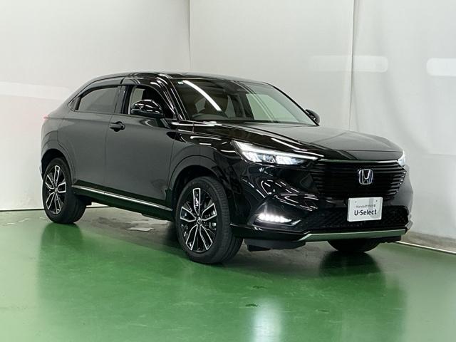 ヴェゼル ｅ：ＨＥＶＺ　ドラレコ　ナビ　Ｒカメラ　ブルートゥース　衝突回避支援ブレーキ機能　スマキ　Ｐトランク　フルオートエアコン　Ｄレコ　エアバッグ　両席エアバック　記録簿付　パワーウィンドウ　ＬＥＤランプ　ソナー　ＵＳＢ（7枚目）