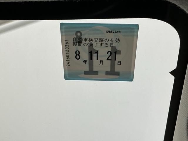 ヴェゼル ｅ：ＨＥＶＺ　ドラレコ　ナビ　Ｒカメラ　ブルートゥース　衝突回避支援ブレーキ機能　スマキ　Ｐトランク　フルオートエアコン　Ｄレコ　エアバッグ　両席エアバック　記録簿付　パワーウィンドウ　ＬＥＤランプ　ソナー　ＵＳＢ（36枚目）