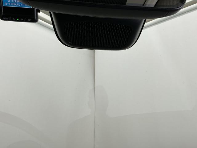 ヴェゼル ｅ：ＨＥＶＺ　ドラレコ　ナビ　Ｒカメラ　ブルートゥース　衝突回避支援ブレーキ機能　スマキ　Ｐトランク　フルオートエアコン　Ｄレコ　エアバッグ　両席エアバック　記録簿付　パワーウィンドウ　ＬＥＤランプ　ソナー　ＵＳＢ（54枚目）