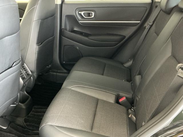 ヴェゼル ｅ：ＨＥＶＺ　ドラレコ　ナビ　Ｒカメラ　ブルートゥース　衝突回避支援ブレーキ機能　スマキ　Ｐトランク　フルオートエアコン　Ｄレコ　エアバッグ　両席エアバック　記録簿付　パワーウィンドウ　ＬＥＤランプ　ソナー　ＵＳＢ（57枚目）