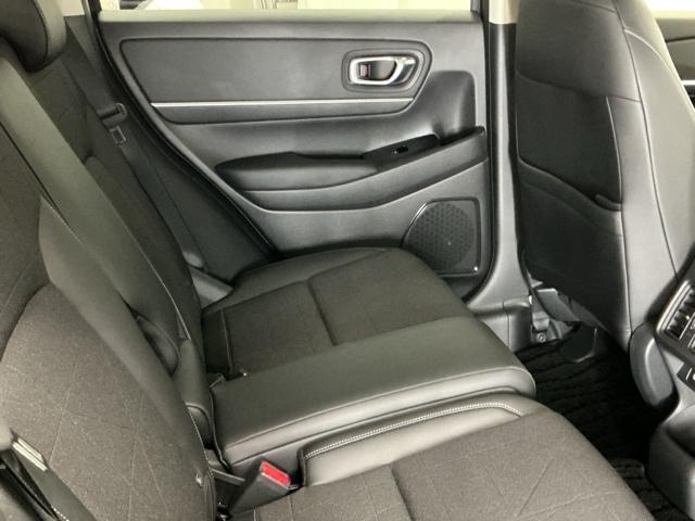 ヴェゼル ｅ：ＨＥＶＺ　ドラレコ　ナビ　Ｒカメラ　ブルートゥース　衝突回避支援ブレーキ機能　スマキ　Ｐトランク　フルオートエアコン　Ｄレコ　エアバッグ　両席エアバック　記録簿付　パワーウィンドウ　ＬＥＤランプ　ソナー　ＵＳＢ（58枚目）