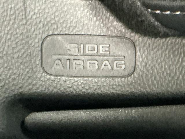 ヴェゼル ｅ：ＨＥＶＺ　ドラレコ　ナビ　Ｒカメラ　ブルートゥース　衝突回避支援ブレーキ機能　スマキ　Ｐトランク　フルオートエアコン　Ｄレコ　エアバッグ　両席エアバック　記録簿付　パワーウィンドウ　ＬＥＤランプ　ソナー　ＵＳＢ（59枚目）