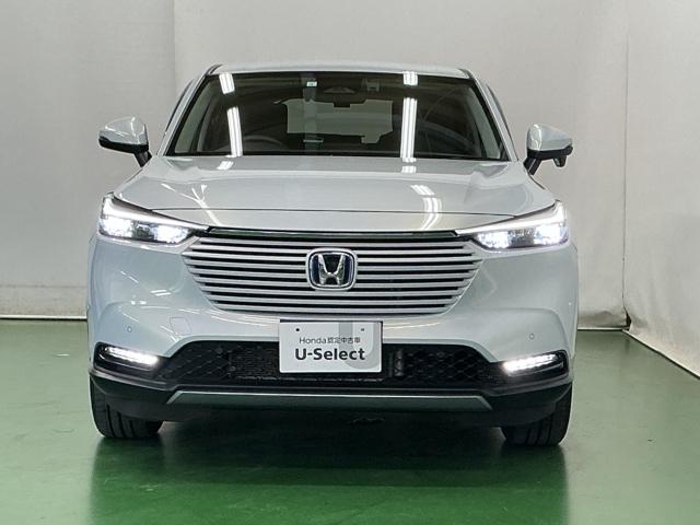 ＬＥＤヘッドライトを装備しています。ＬＥＤヘッドライトはとても明るく、雨の日や夜間走行も安全・安心です。オートライトコントロール付きで周囲の明るさに応じて自動で点灯・消灯します