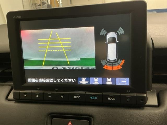 バックモニター付きで車庫入れも安心【カメラアングルは３パターンから選べます】知らない道でも安心して楽しくお出かけができます