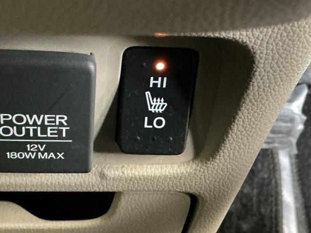 N-WGN GSSコンフォートLパッケージ ナビ Rカメラ ブルートゥース フルセグTV サイドエアバッグ 整備記録簿 横滑り防止 Bモニ i-stop 運転席助手席エアバック 衝突軽減ブレーキ エアバッグ DVD再生 シ-トヒ-タ- AAC(14枚目)