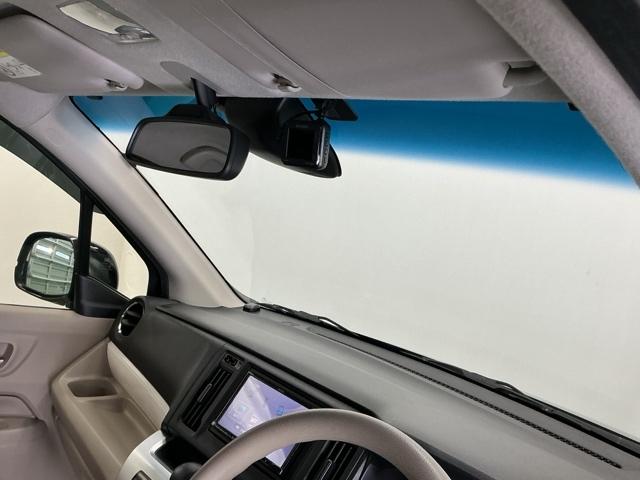 N-WGN GSSコンフォートLパッケージ ナビ Rカメラ ブルートゥース フルセグTV サイドエアバッグ 整備記録簿 横滑り防止 Bモニ i-stop 運転席助手席エアバック 衝突軽減ブレーキ エアバッグ DVD再生 シ-トヒ-タ- AAC(26枚目)