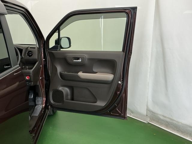 Ｎ－ＷＧＮ Ｌホンダセンシング　ドラレコ　ナビ　Ｒカメラ　ブルートゥース　ＥＴＣ装備　Ｂモニタ　誤発進抑制　シートヒータ　オートライト　横滑り防止機能　ＵＳＢポート　パーキングセンサー　セキュリティアラーム　キーフリー　スマートキー（50枚目）