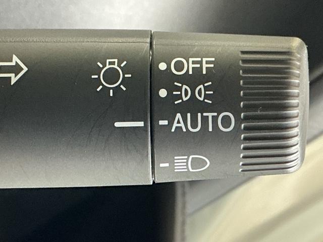 N-BOXカスタム ベースグレード ドラレコ ナビ Rカメラ ブルートゥース W電動ドア USB接続 CMBS Dレコ ベンチシート オートエアコン スマートキ LED 盗難防止装置 クルコン ETC バックカメラ フルセグTV ESC(27枚目)