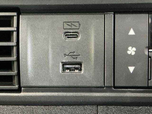 N-BOXカスタム ベースグレード ドラレコ ナビ Rカメラ ブルートゥース W電動ドア USB接続 CMBS Dレコ ベンチシート オートエアコン スマートキ LED 盗難防止装置 クルコン ETC バックカメラ フルセグTV ESC(61枚目)